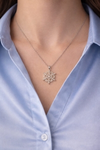 Crystal Snowflake Luxe – 925 Ayar Gümüş